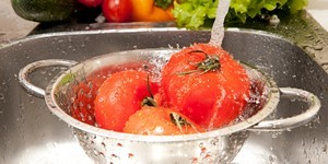 Как избавиться от нитратов в помидорах